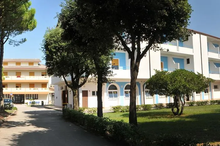 Hotel Casa Marina Bruno E Paola Mari 2*